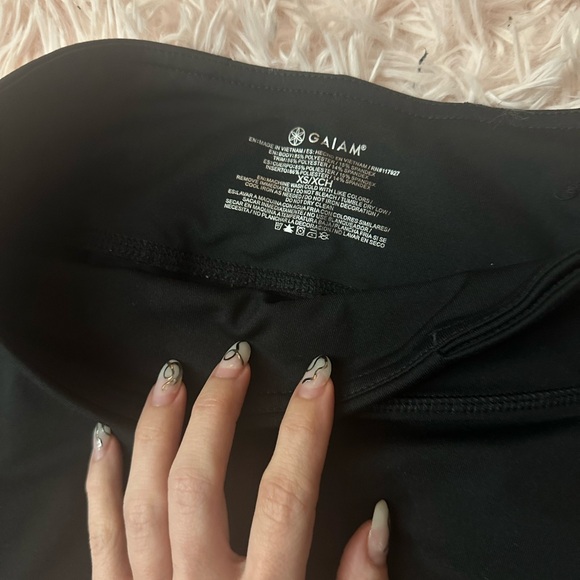 💕 black and gray leggings - Picture 2 of 2